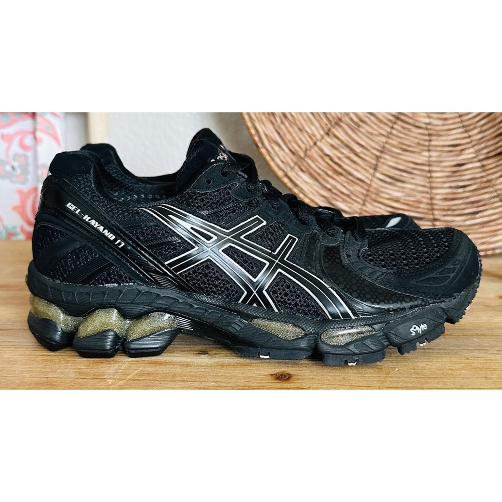 ASICS Gel-Kayano 17 Running Shoes